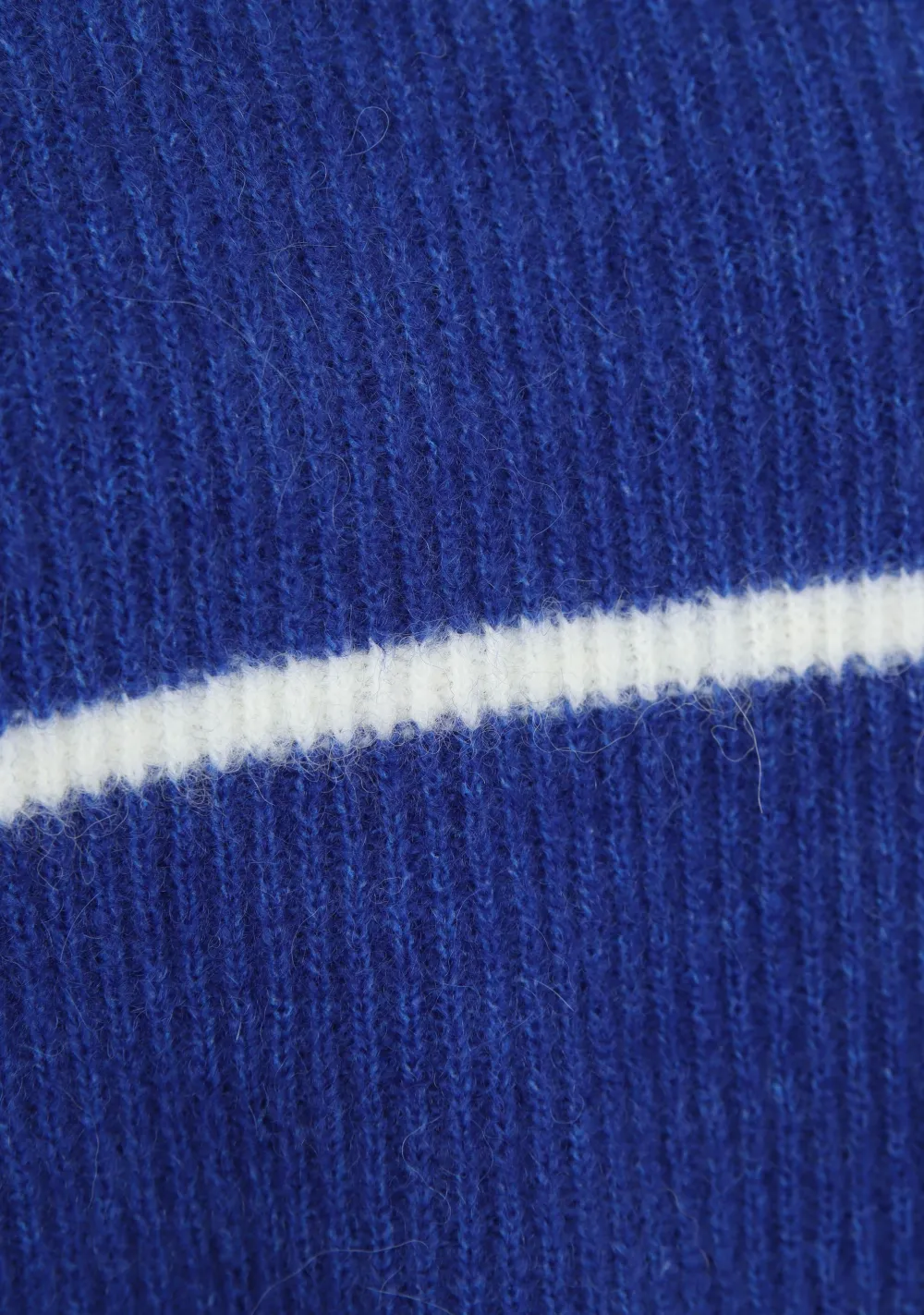 Truien>AMERICAN VINTAGE TRUI Blauw