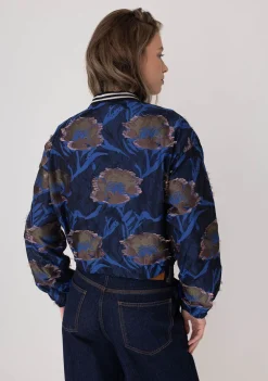 Blazers & Jasjes|Jassen><noscript><img width=