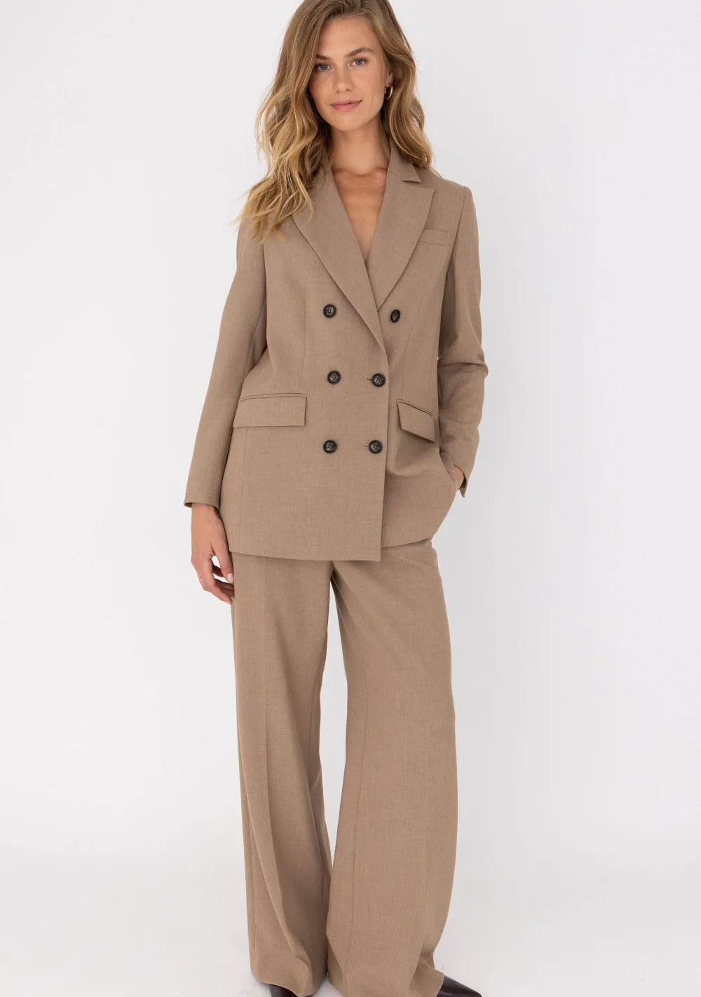 Pakken & Co-Ords|Blazers & Jasjes>ANNA VAN TOOR BLAZER Beige