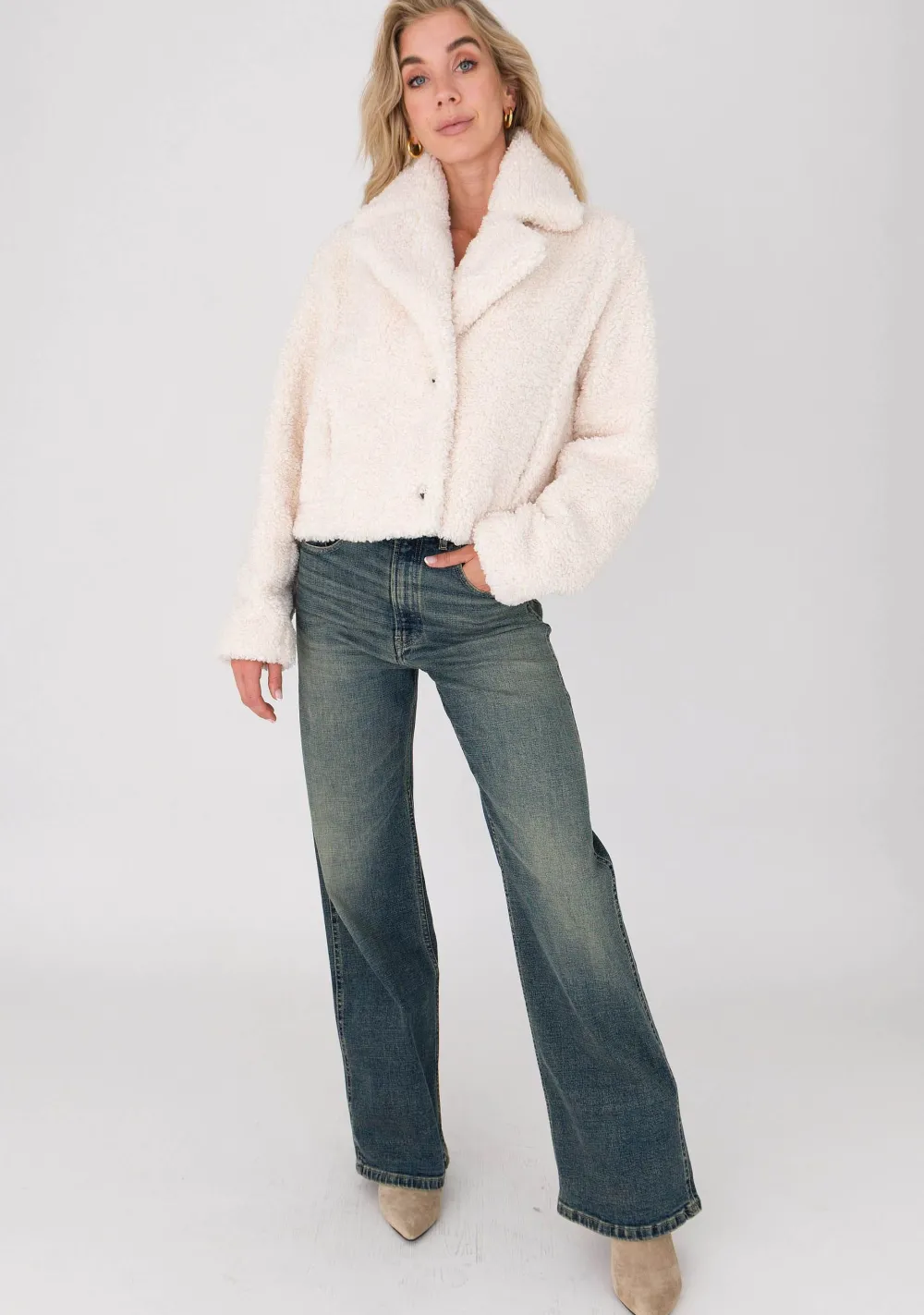 Jassen>ANNA VAN TOOR JAS Beige