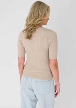 Truien><noscript><img width=