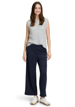 Truien><noscript><img width=