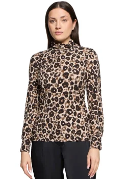 Shirts><noscript><img width=