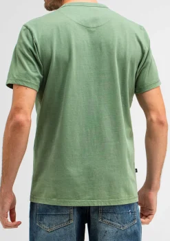 T-Shirts><noscript><img width=