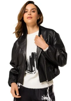 Blazers & Jasjes|Jassen><noscript><img width=