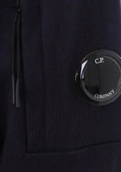 Truien><noscript><img width=