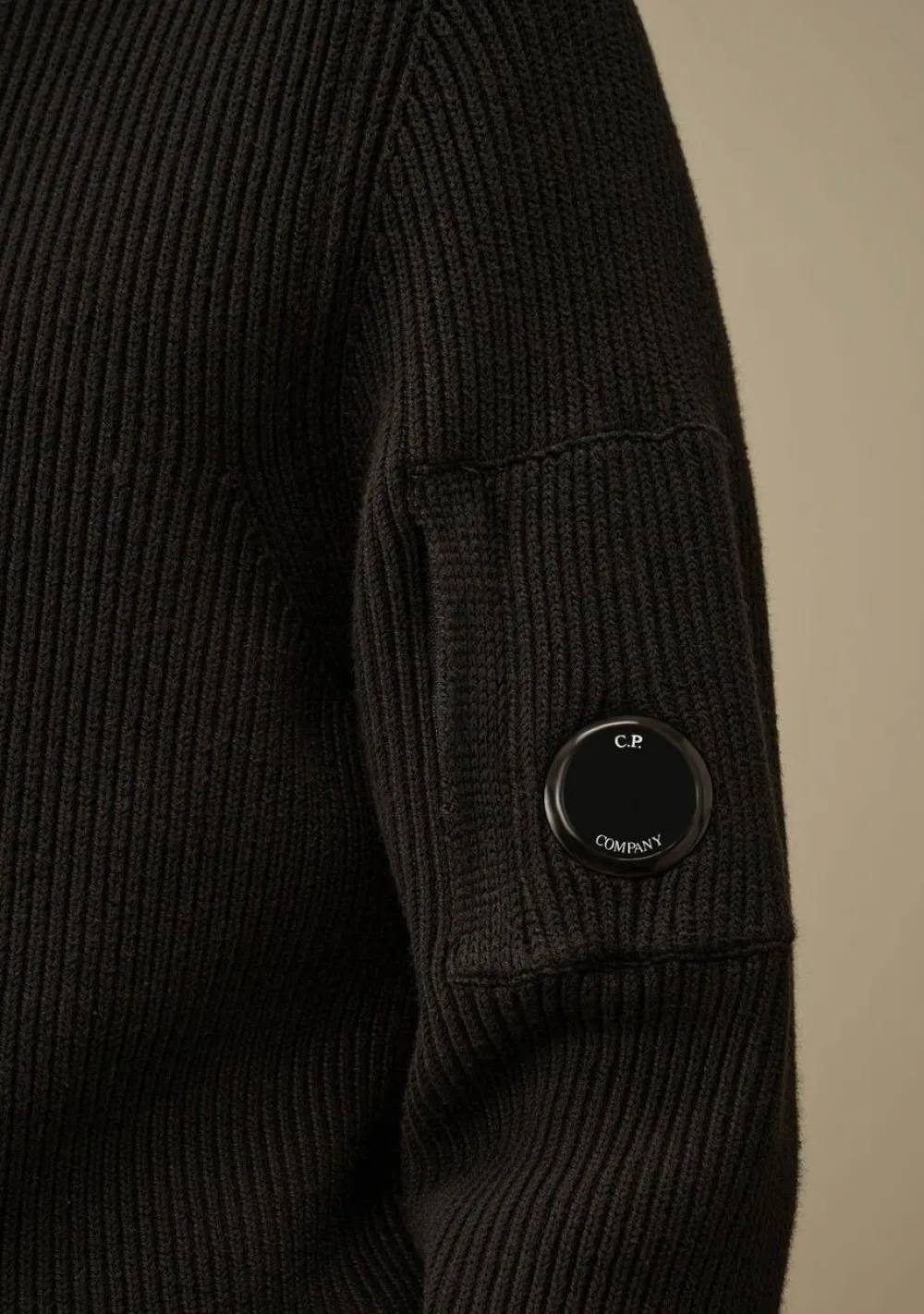 Truien>C.P. COMPANY TRUI Zwart
