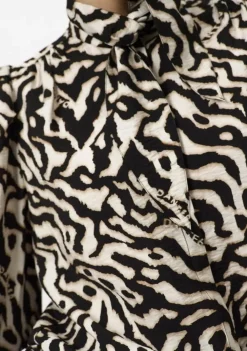 Blouses><noscript><img width=