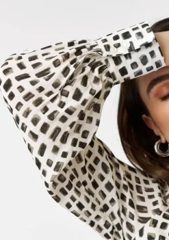 Blouses><noscript><img width=