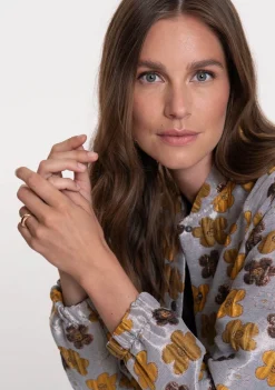 Blazers & Jasjes><noscript><img width=