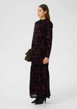 Shirts><noscript><img width=