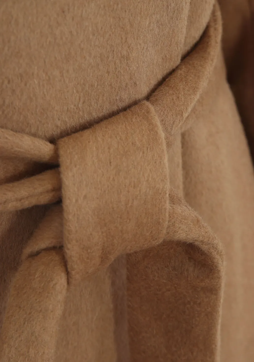 Jassen>GIACOMO MANTEL Bruin