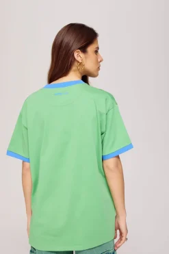 Shirts><noscript><img width=