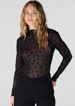 Shirts><noscript><img width=