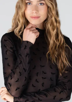 Shirts><noscript><img width=