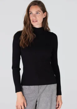 Shirts><noscript><img width=