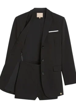 Blazers & Jasjes><noscript><img width=