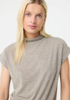 Shirts><noscript><img width=