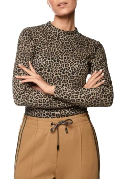 Shirts><noscript><img width=