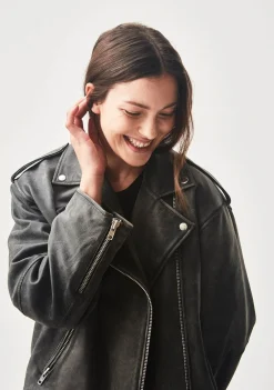 Blazers & Jasjes|Jassen><noscript><img width=