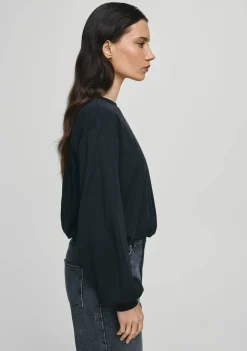 Truien><noscript><img width=