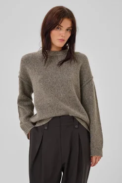 Truien><noscript><img width=