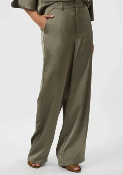 Broeken><noscript><img width=