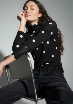 Shirts><noscript><img width=