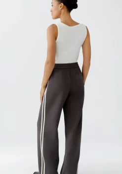 Broeken><noscript><img width=