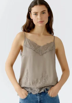 Shirts><noscript><img width=