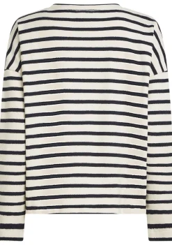 Truien><noscript><img width=