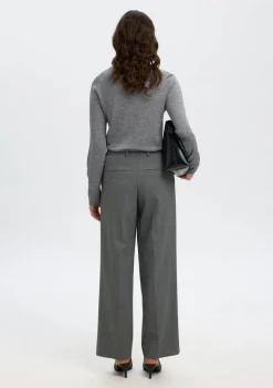 Truien><noscript><img width=