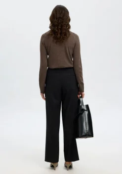 Truien><noscript><img width=