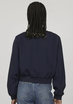 Blazers & Jasjes><noscript><img width=