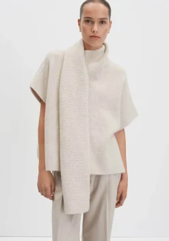 Truien><noscript><img width=