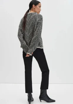 Truien><noscript><img width=