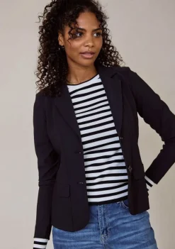 Blazers & Jasjes><noscript><img width=