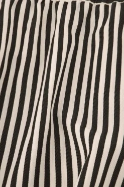 Broeken><noscript><img width=