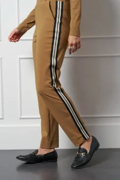 Broeken><noscript><img width=