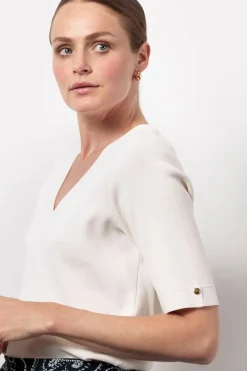 Truien><noscript><img width=