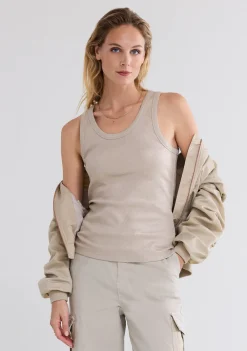 Shirts><noscript><img width=