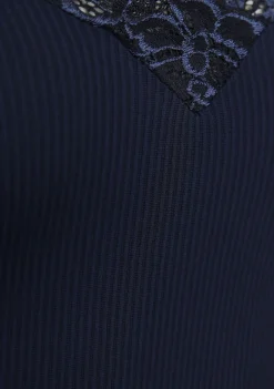 Shirts><noscript><img width=