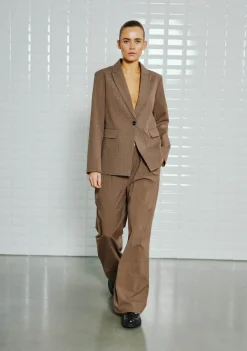 Blazers & Jasjes>WITH BLACK BLAZER Bruin