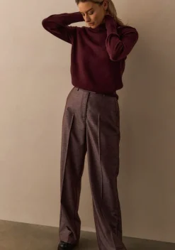 Truien><noscript><img width=