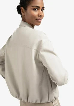 Blazers & Jasjes|Jassen><noscript><img width=