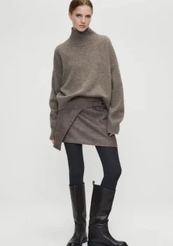 Truien><noscript><img width=